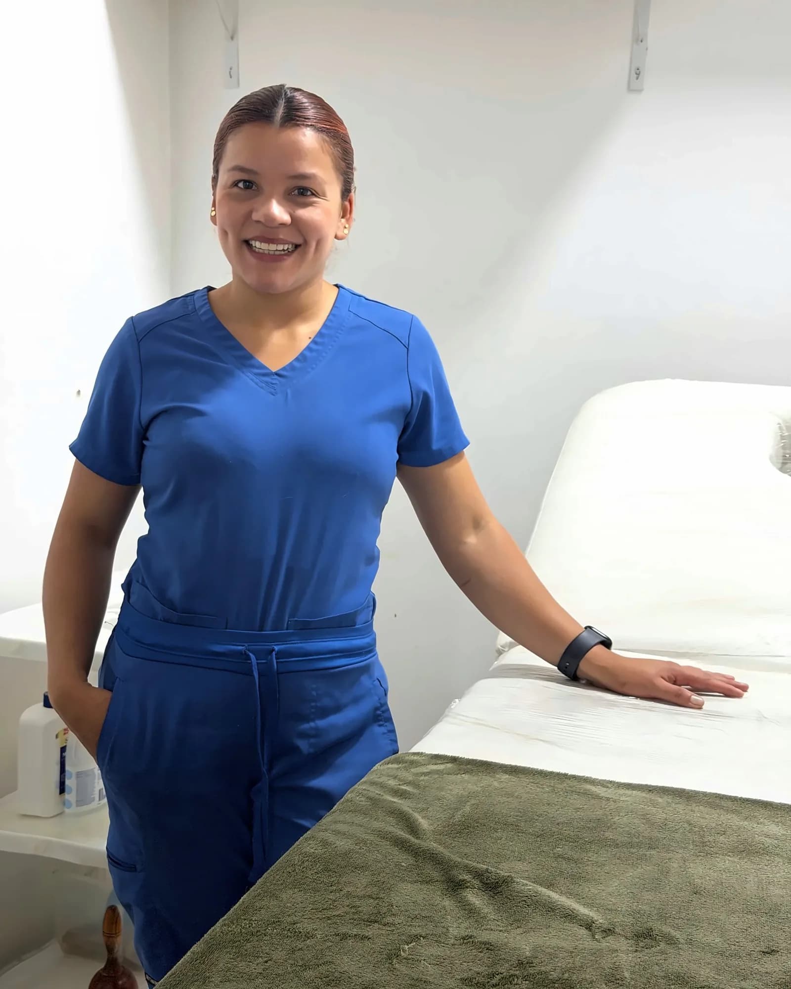 Irene en una de las cabinas del centro